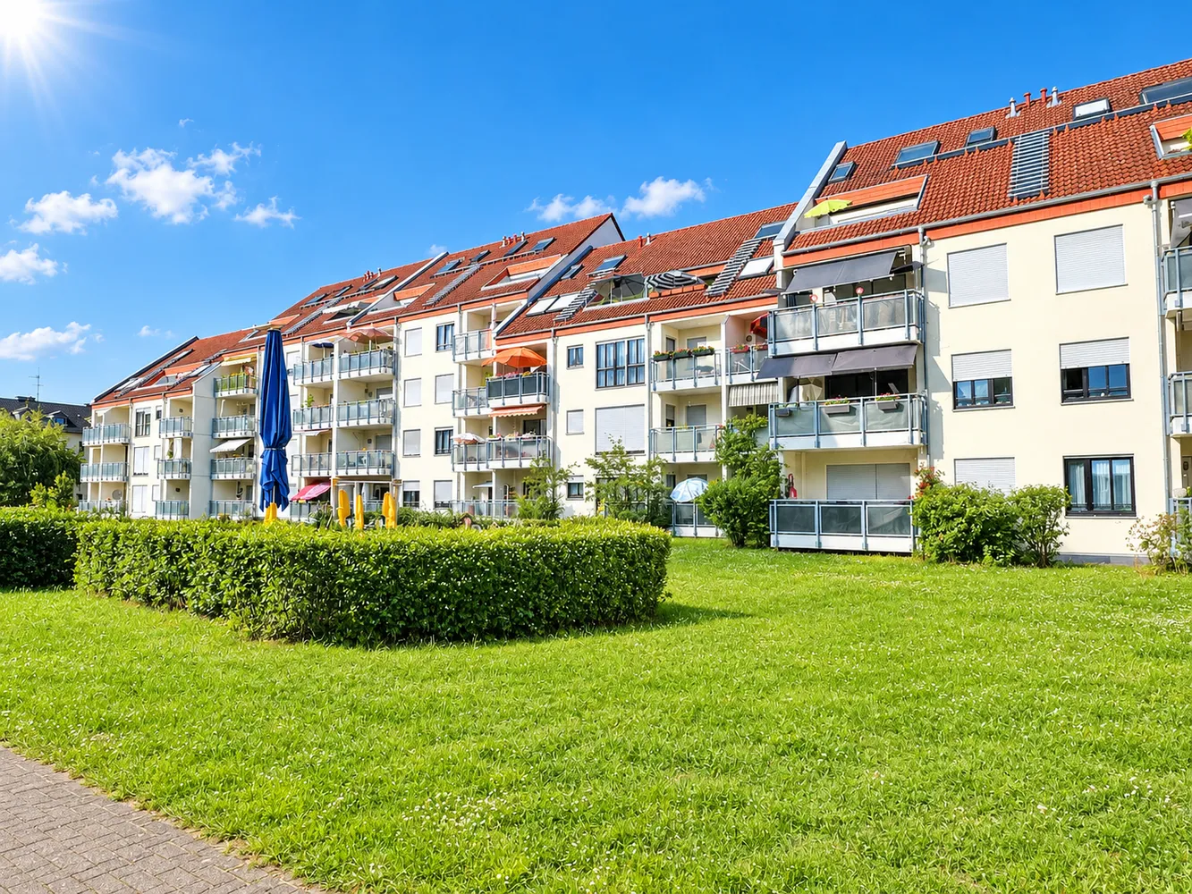 2 room apartment with 62 m² in Frankfurt am Main – Photo 1