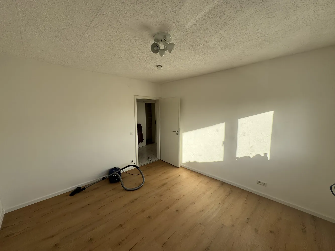 2 Zimmer Wohnung mit 54 m² in Worms – Bild 3
