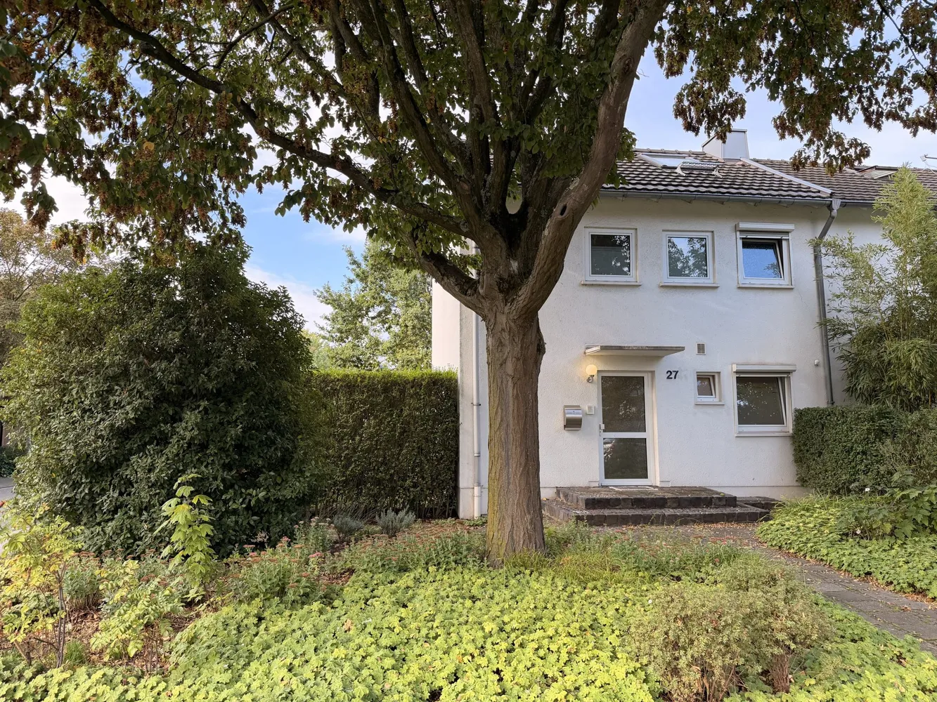 5 Zimmer Haus mit 130 m² in Düsseldorf – Bild 1