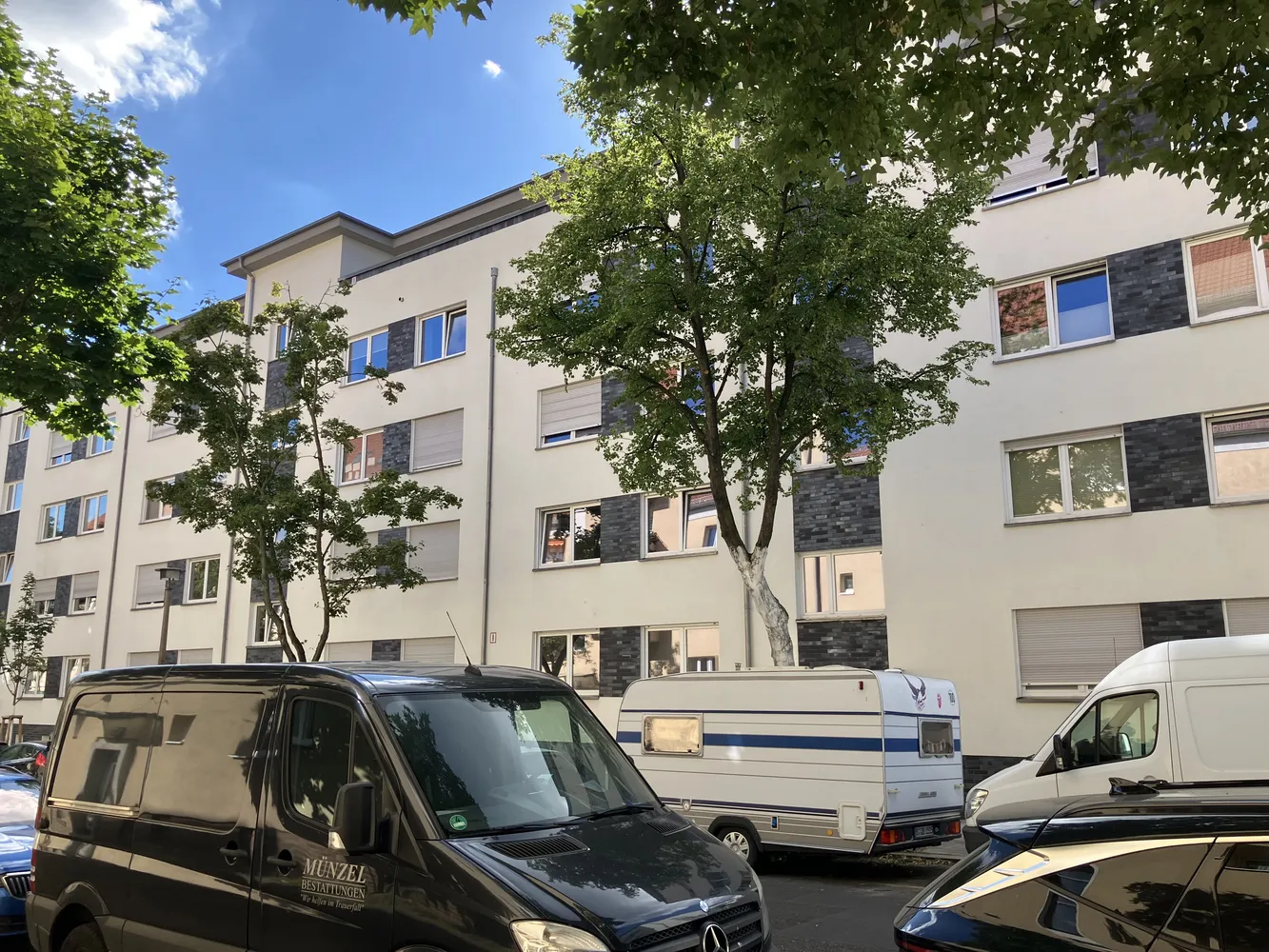 2 Zimmer Wohnung mit 639 m² in Berlin – Bild 5