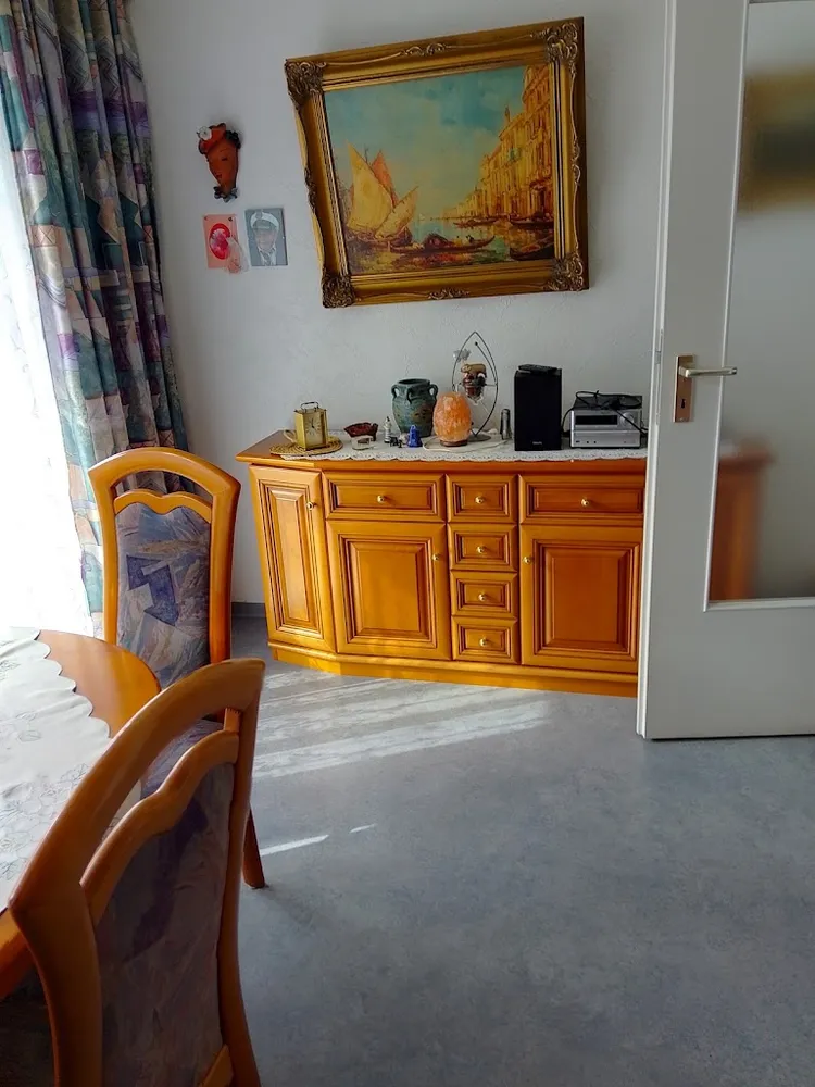 2 Zimmer Wohnung mit 60 m² in Köln – Bild 2