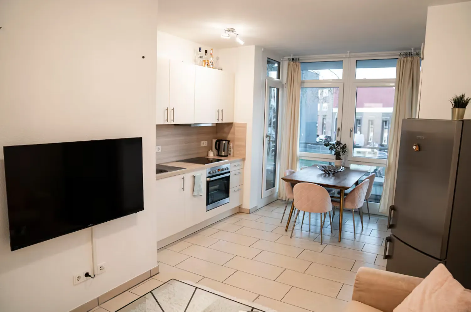 2 Zimmer Wohnung mit 60 m² in Frechen – Bild 1