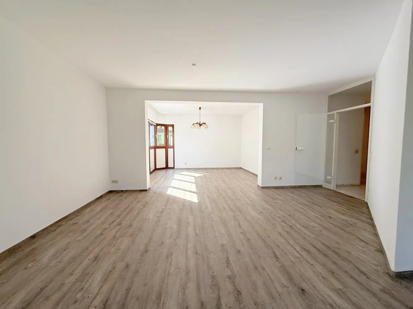 3 Zimmer Wohnung mit 90 m² in Bonn – Bild 3