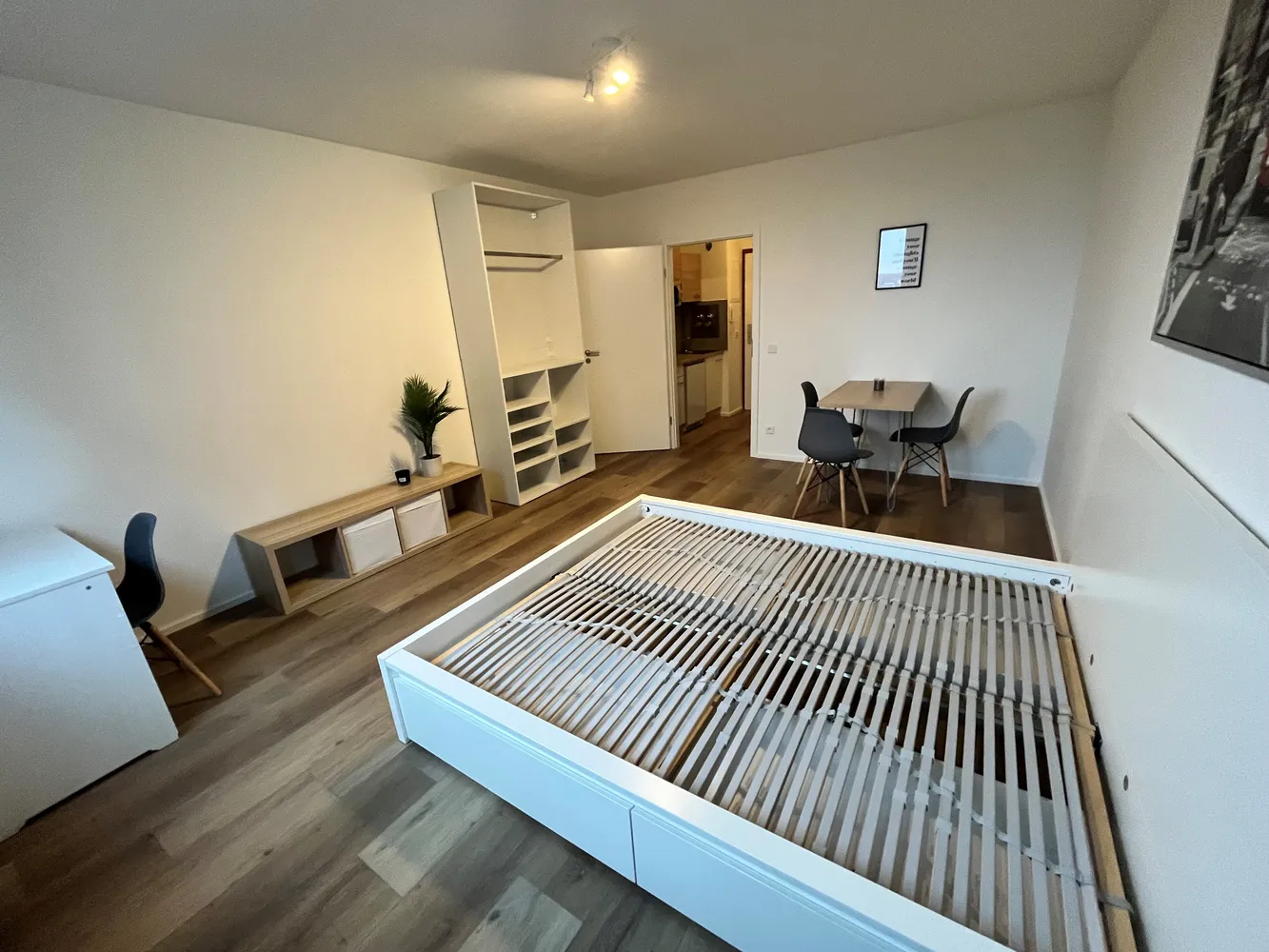 1 Zimmer Wohnung mit 29 m² in Köln – Bild 2