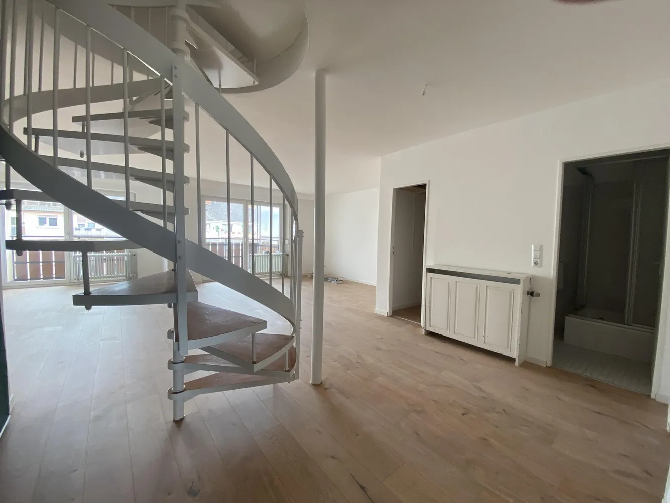 4 Zimmer Wohnung mit 100 m² in Mannheim – Bild 2