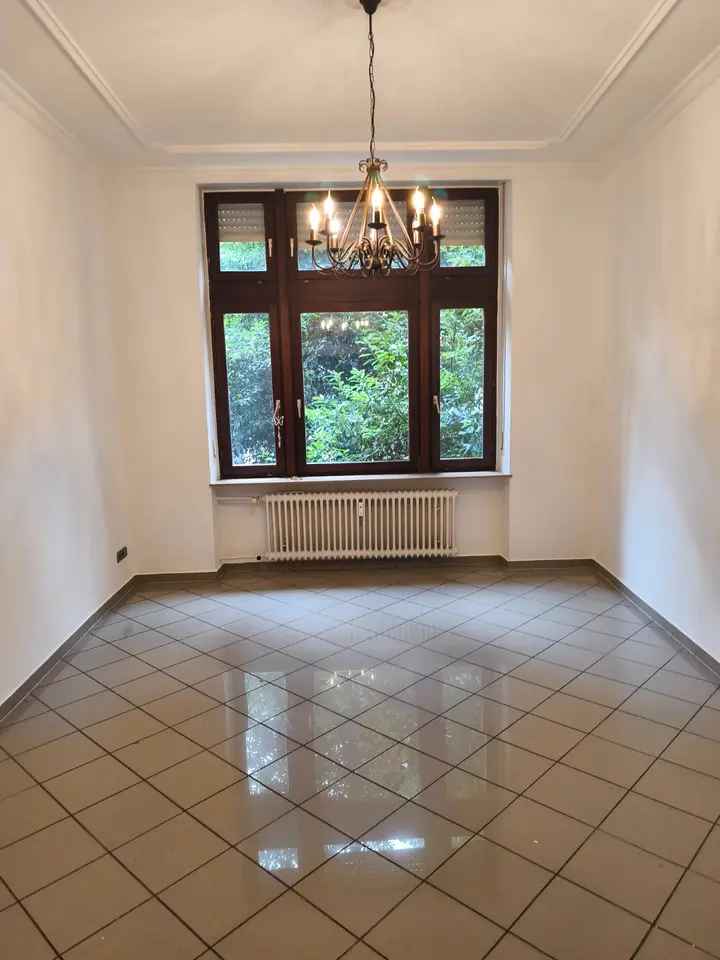 4 Zimmer Wohnung mit 120 m² in Mannheim – Bild 2