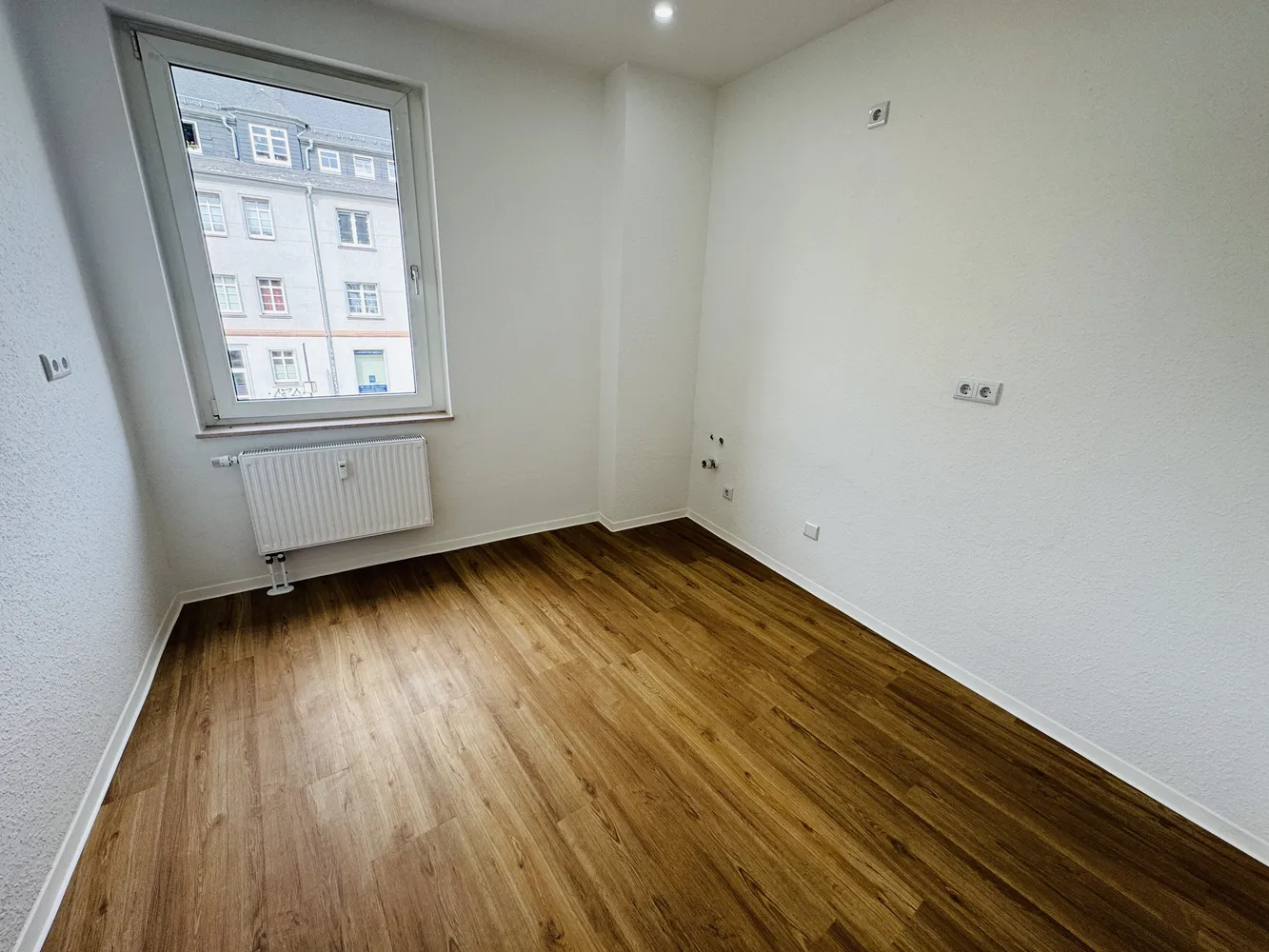 5 Zimmer Wohnung mit 126 m² in Chemnitz – Bild 3