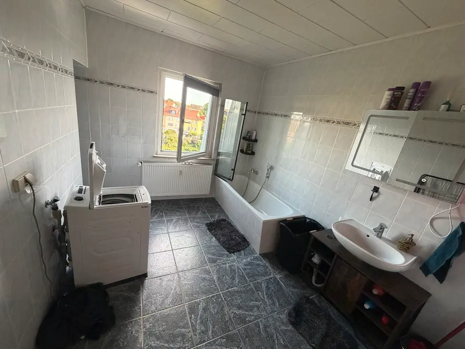 4 Zimmer Wohnung mit 100 m² in Weißenfels – Bild 5