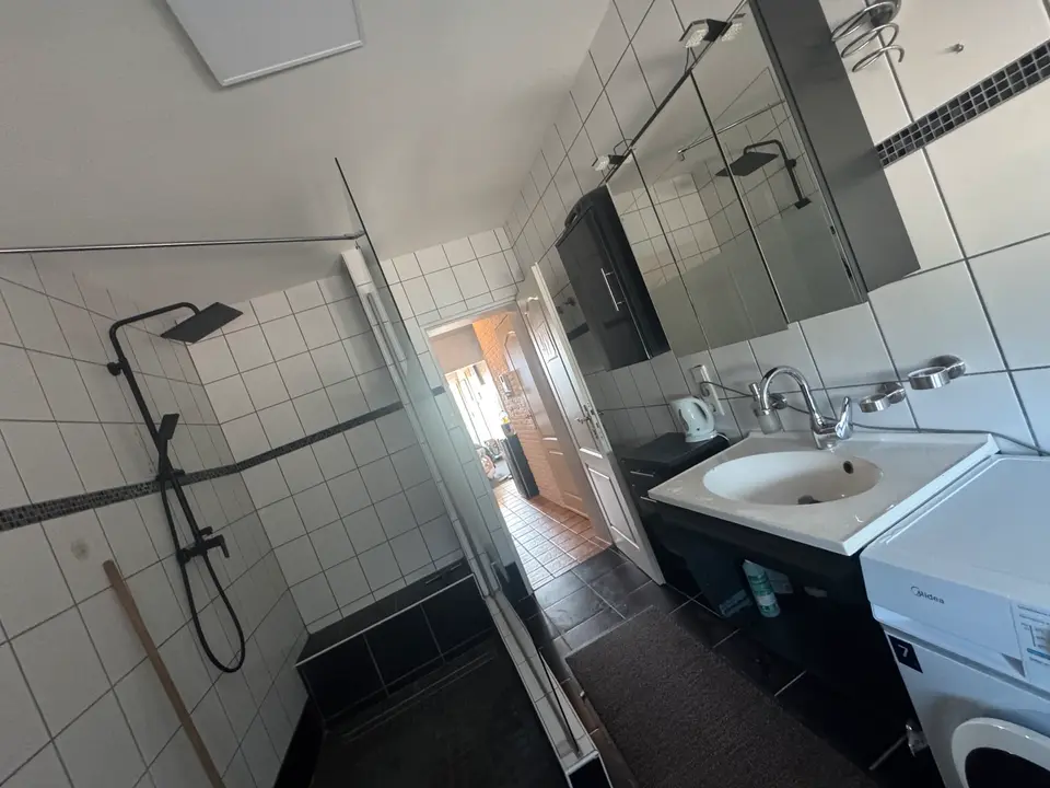 WG-Zimmer mit 180 m² in Emmerich am Rhein – Bild 5
