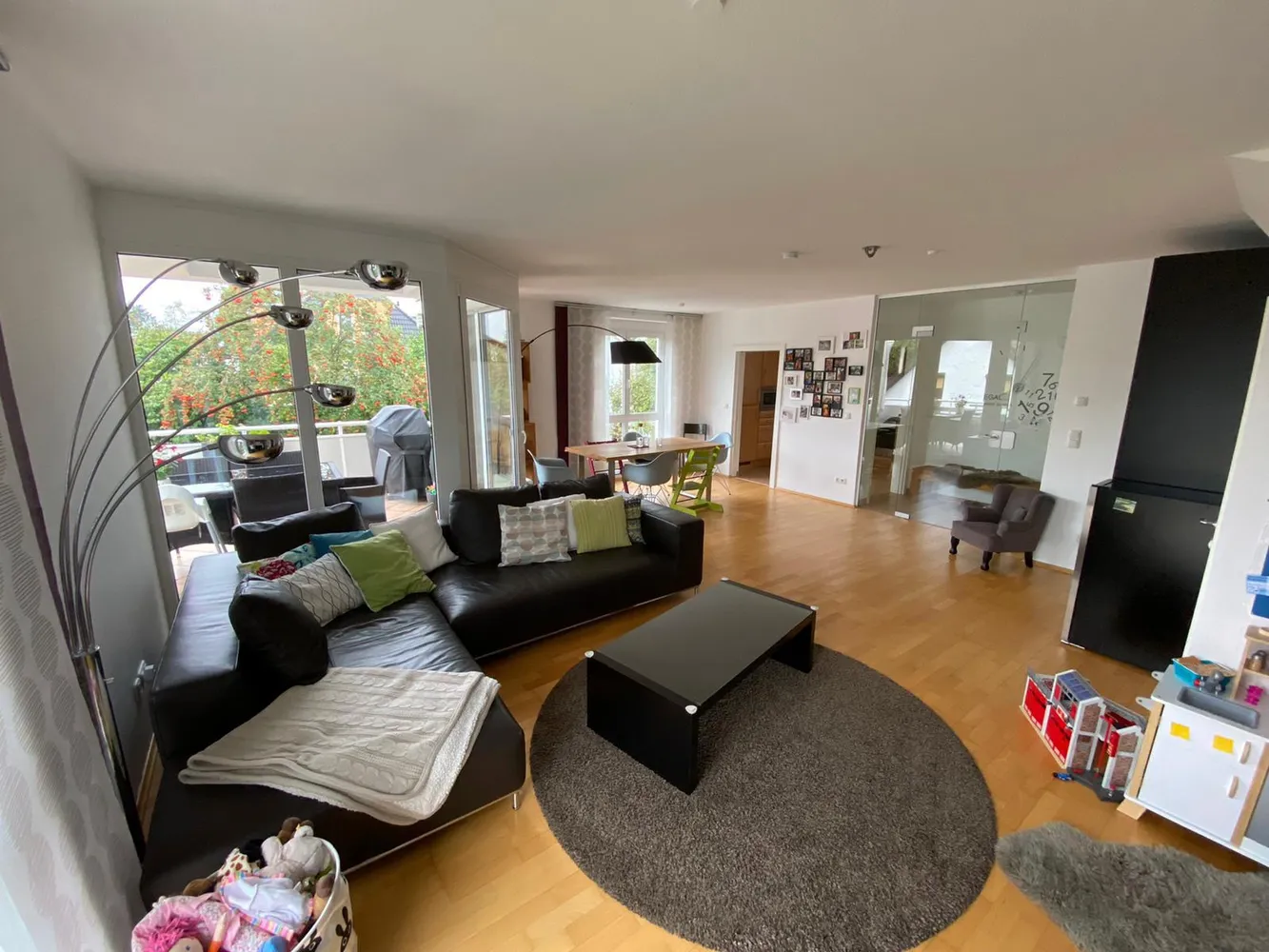 4 Zimmer Wohnung mit 120 m² in München – Bild 4