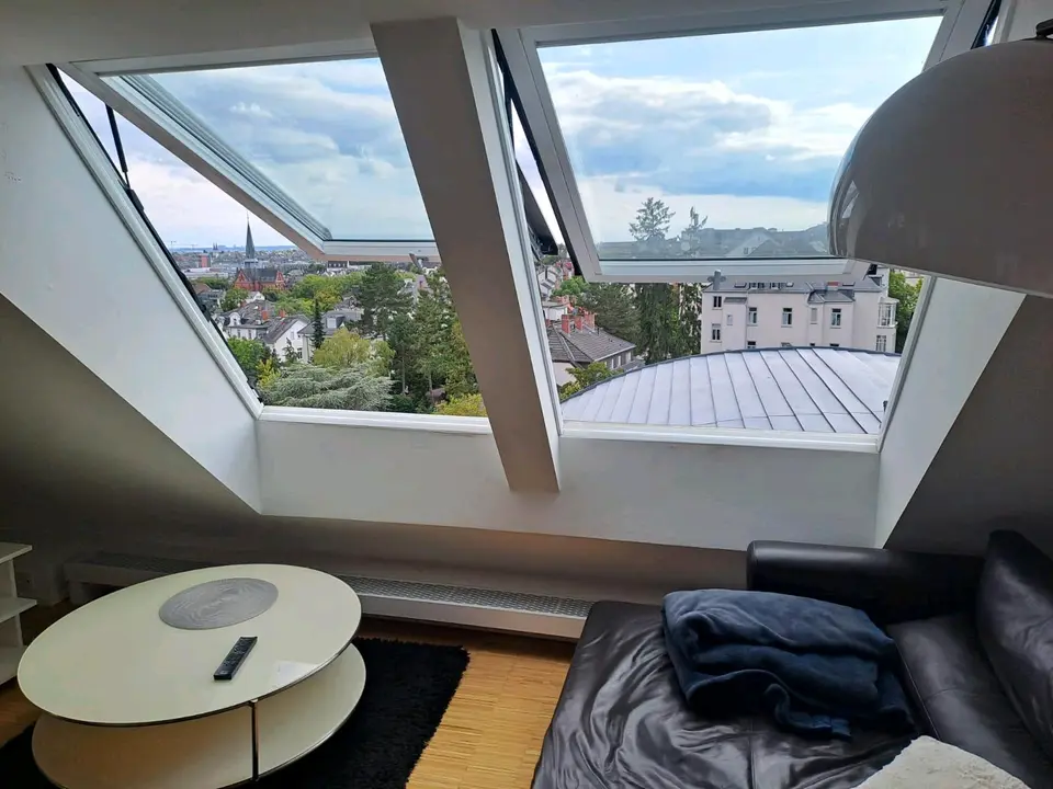 2 Zimmer Wohnung mit 67 m² in Wiesbaden – Bild 2