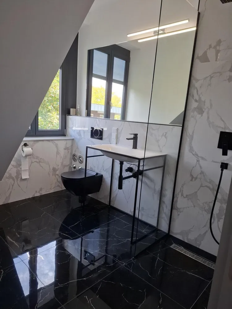 2 room apartment with 77 m² in Berlin – Photo 1