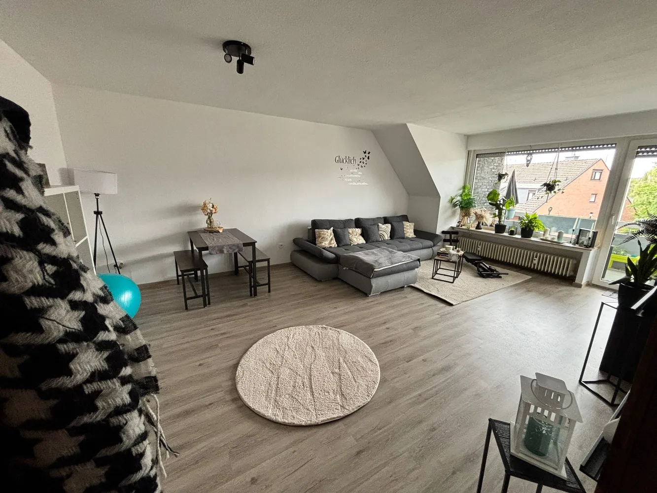 4 Zimmer Wohnung mit 83 m² in Oberhausen – Bild 1