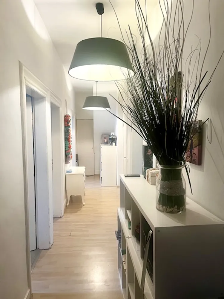 4 Zimmer Wohnung mit 100 m² in Wiesbaden – Bild 2