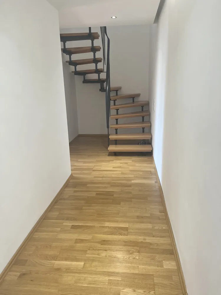 6 Zimmer Wohnung mit 142 m² in München – Bild 12