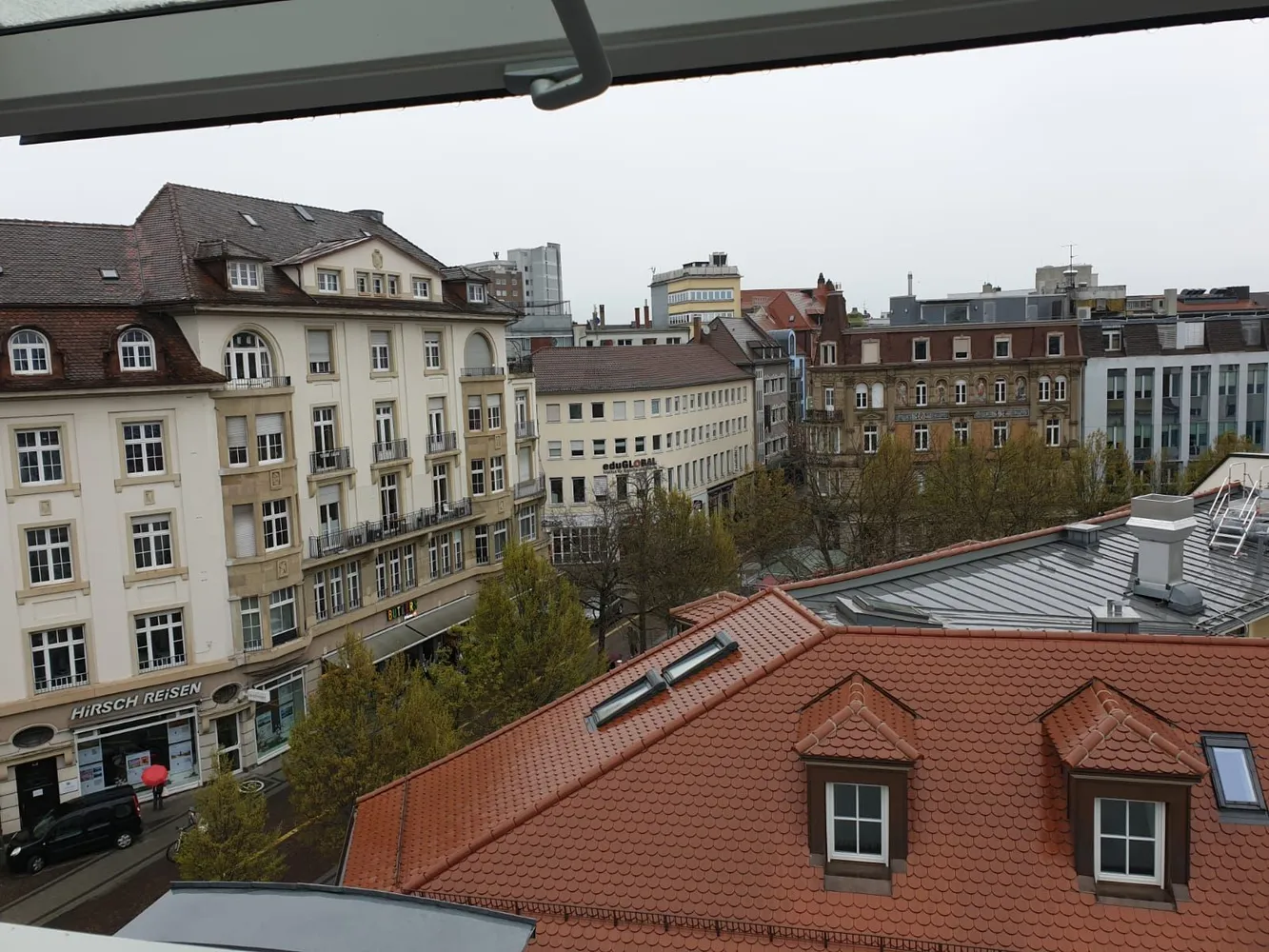 4 Zimmer Wohnung mit 99 m² in Karlsruhe – Bild 4