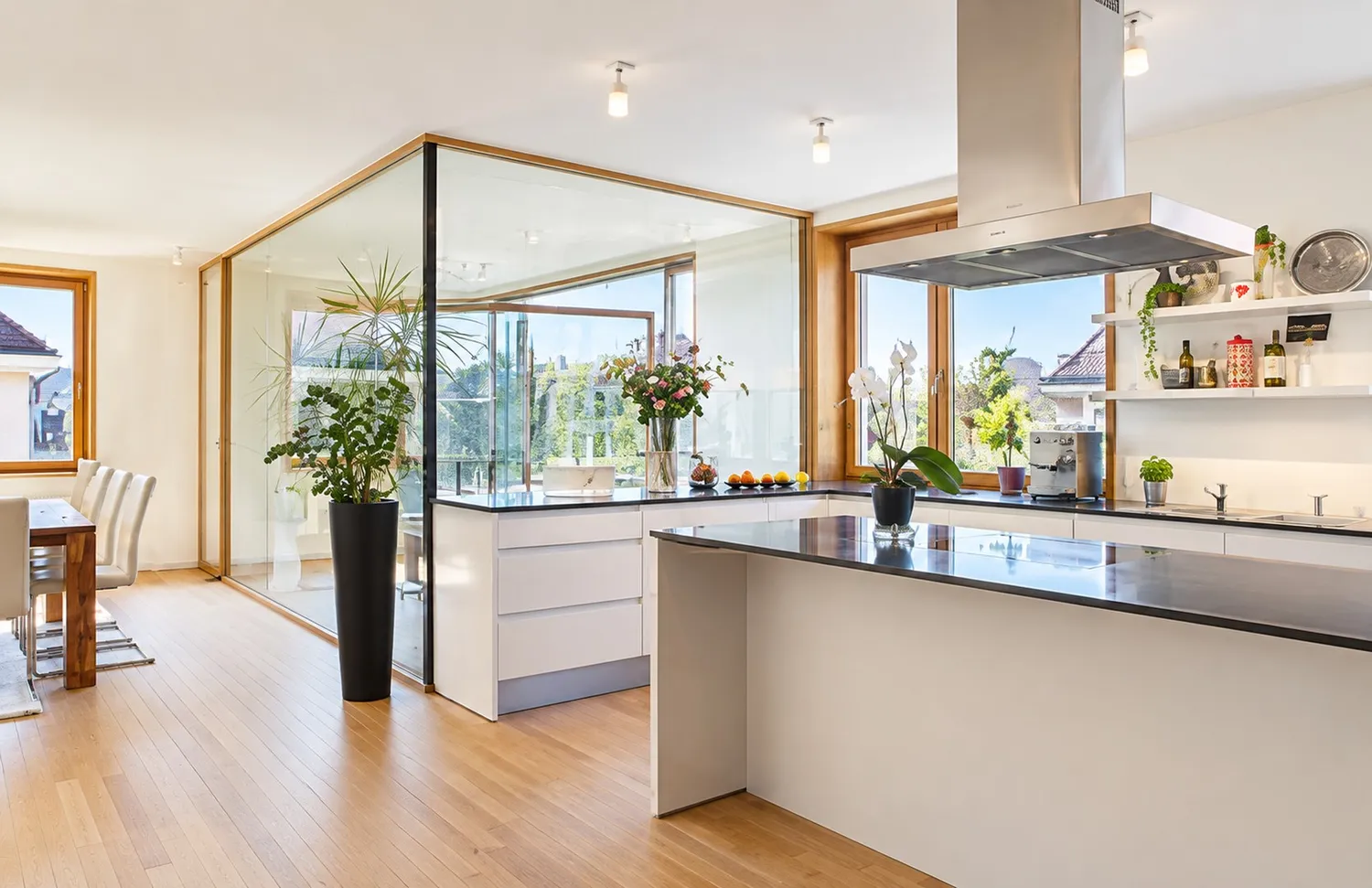 6 Zimmer Wohnung mit 218 m² in München – Bild 1