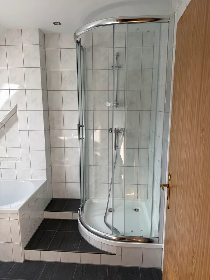 2 Zimmer Wohnung mit 56 m² in Altenburg – Bild 4