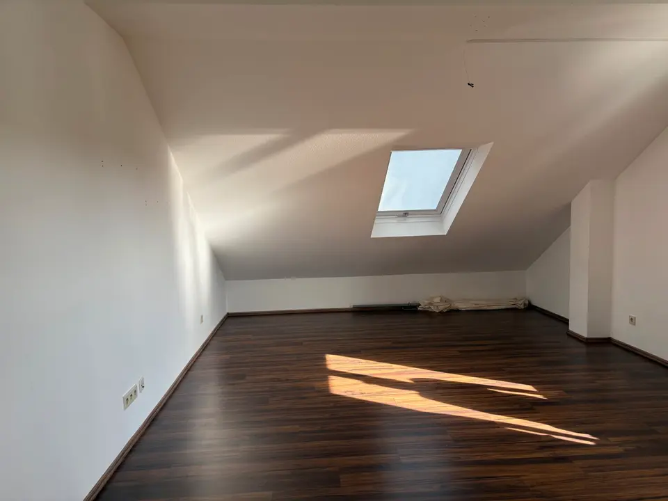 2 Zimmer Wohnung mit 65 m² in Böblingen – Bild 2