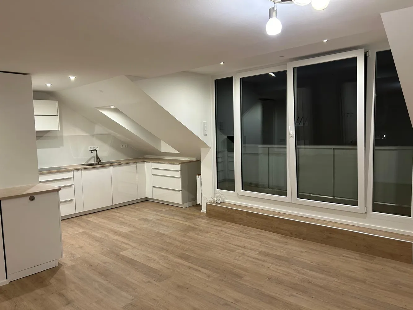 4 Zimmer Wohnung mit 95 m² in München – Bild 7