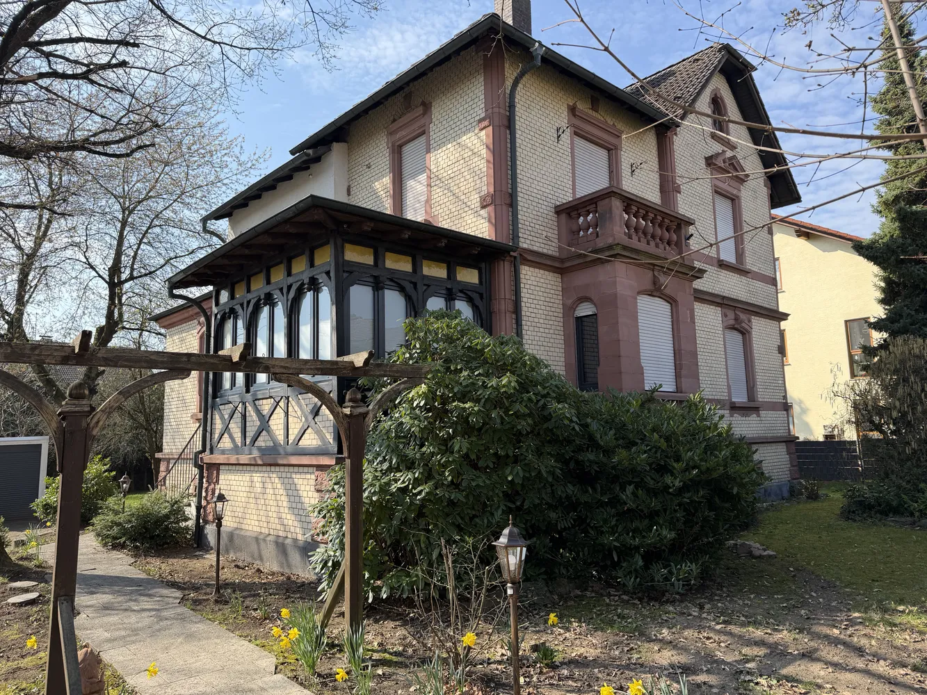 8 Zimmer Haus mit 225 m² in Aschaffenburg – Bild 1