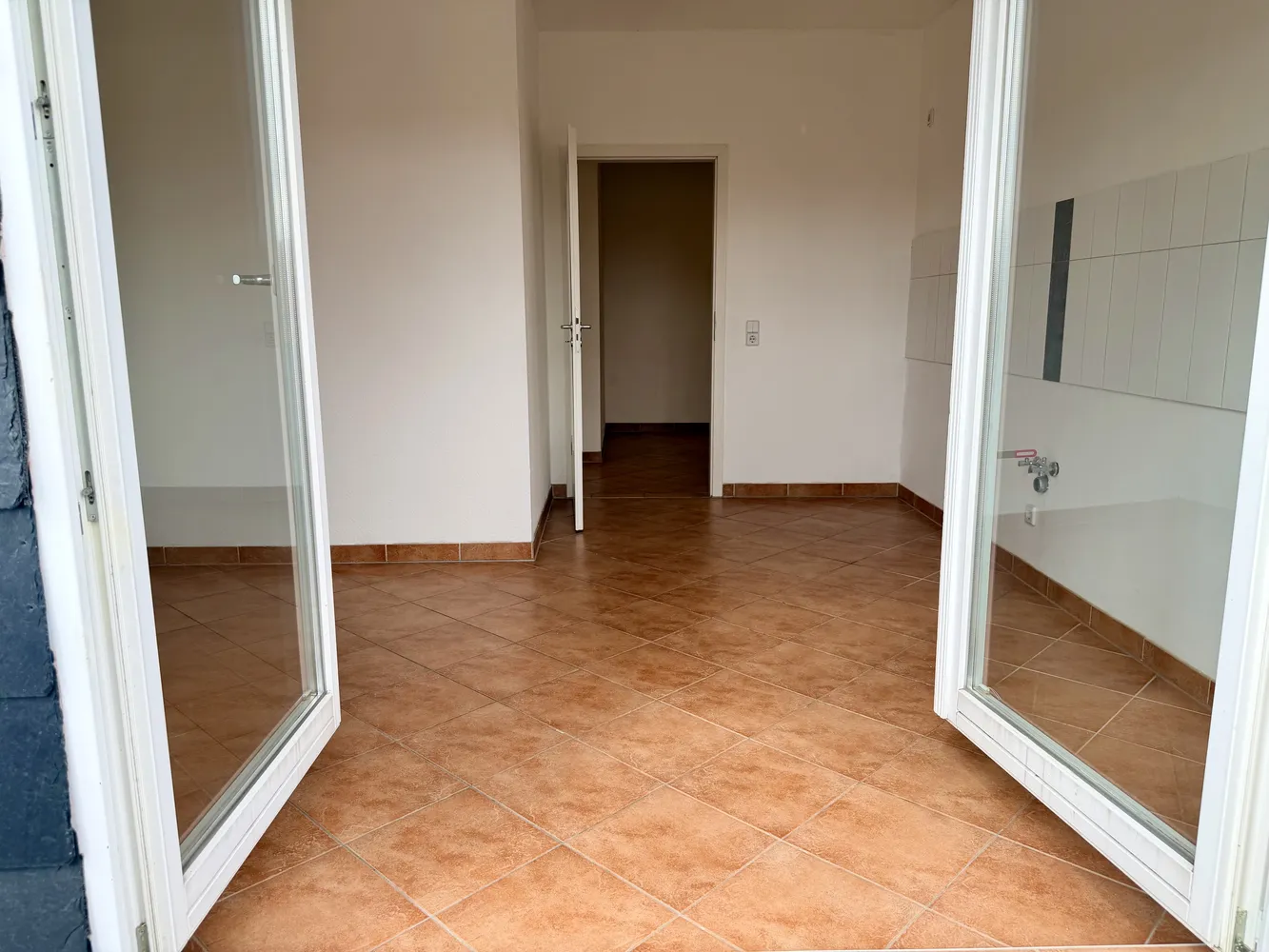 3 Zimmer Wohnung mit 87 m² in Magdeburg – Bild 3
