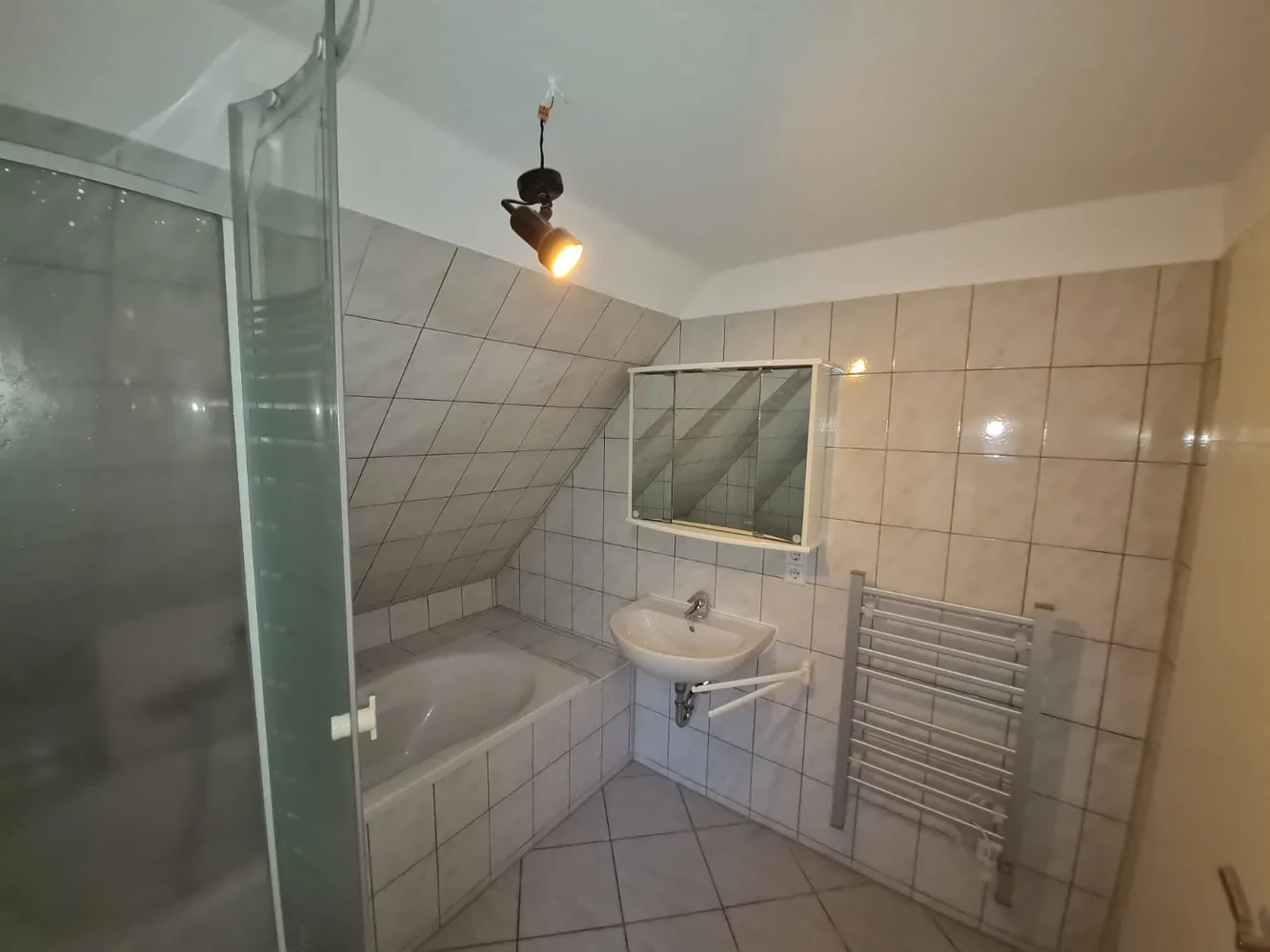 4 Zimmer Wohnung mit 70 m² in Stuttgart – Bild 9