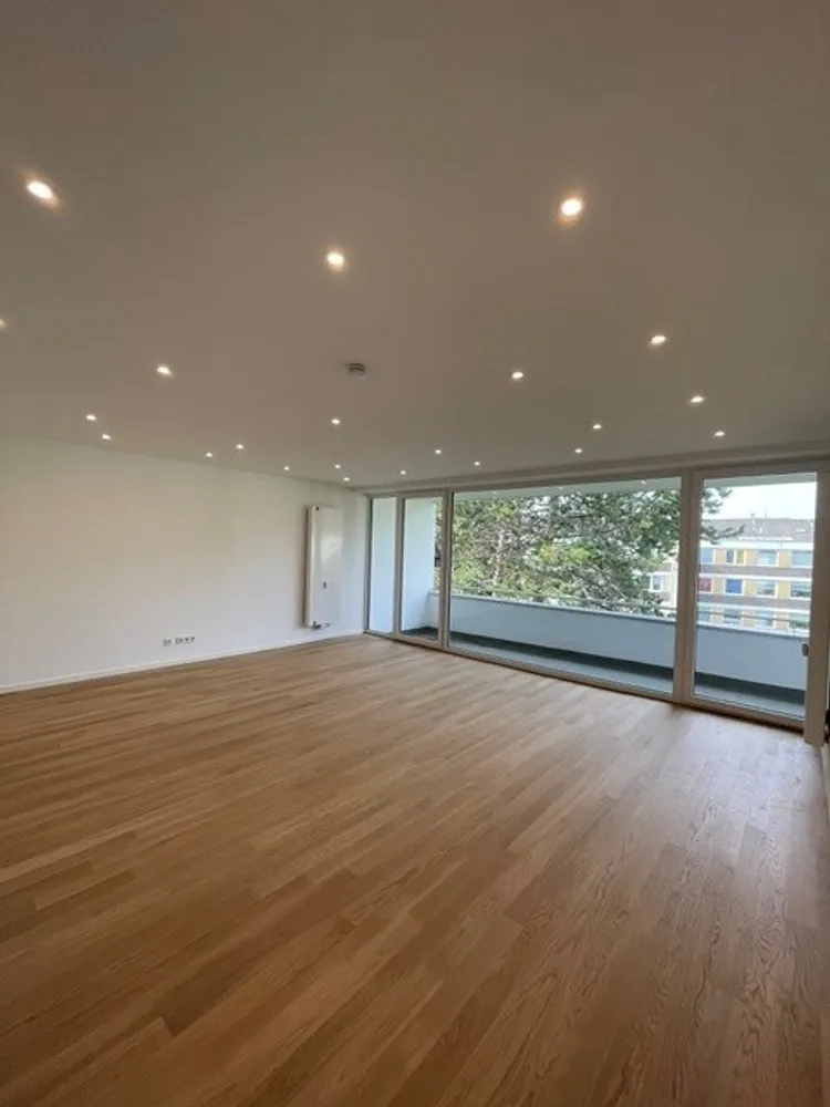 4 Zimmer Wohnung mit 144 m² in Düsseldorf – Bild 1