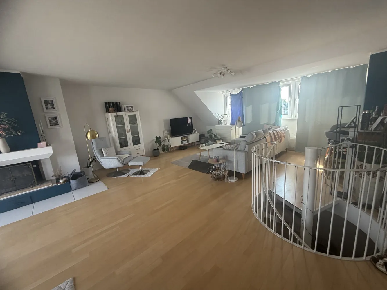 3 Zimmer Wohnung mit 125 m² in Köln – Bild 2