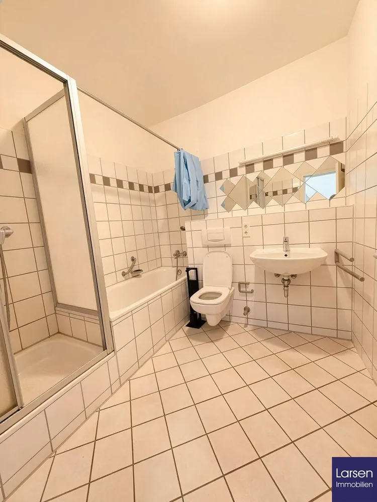 1 room apartment with 25 m² in Regensburg – Photo 5