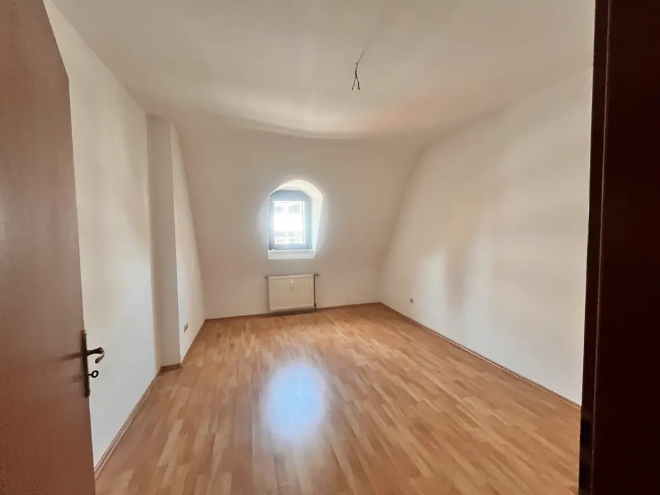 7 Zimmer Wohnung mit 130 m² in Saarbrücken – Bild 8