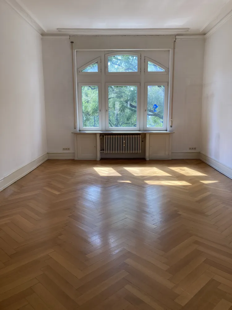 7 Zimmer Wohnung mit 246 m² in Karlsruhe – Bild 4