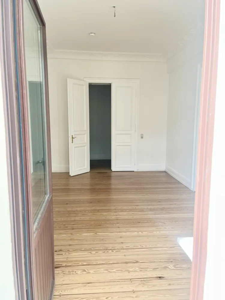 4 Zimmer Wohnung mit 140 m² in Wiesbaden – Bild 11