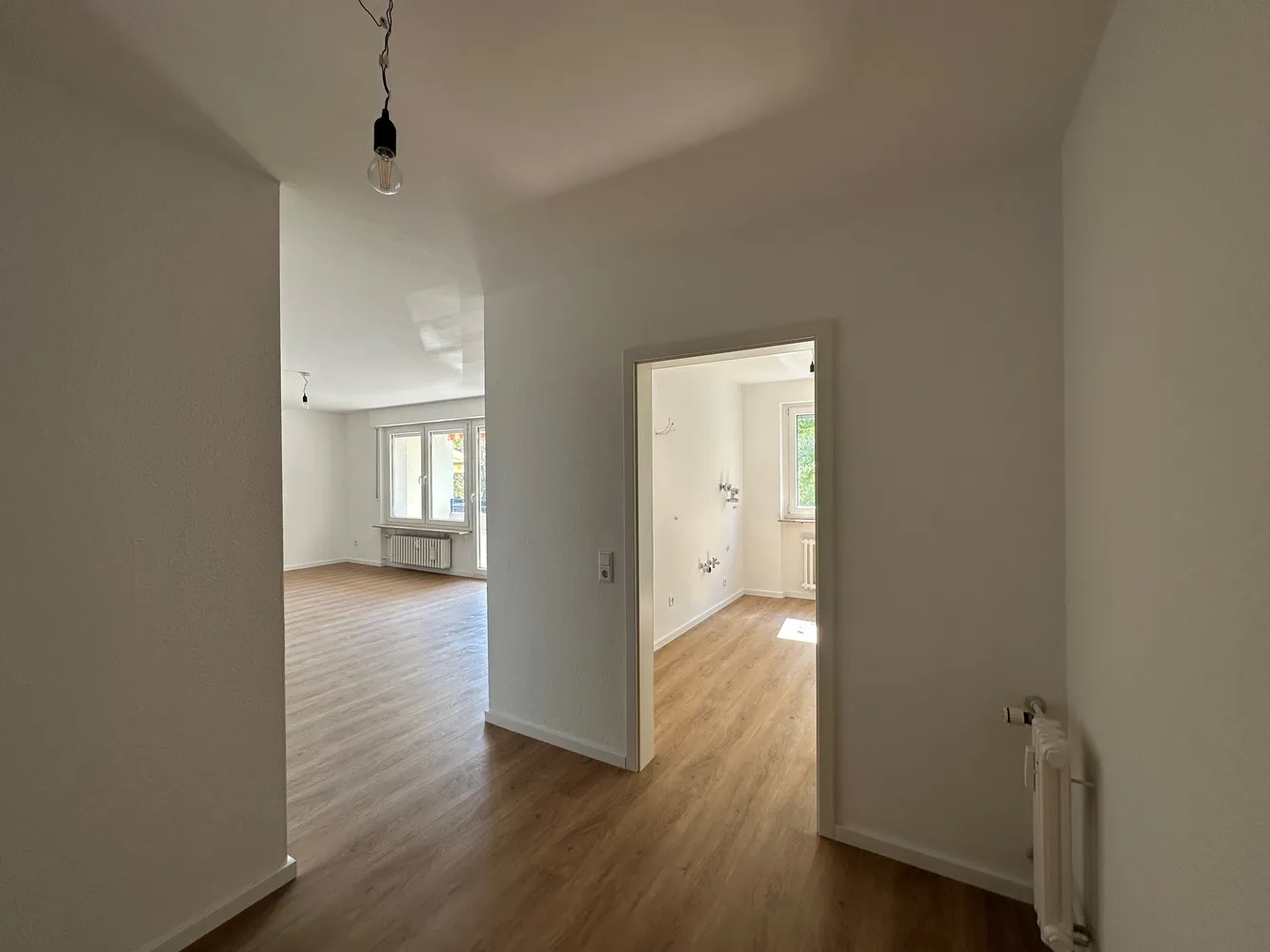 3 Zimmer Wohnung mit 90 m² in Wiesbaden – Bild 2