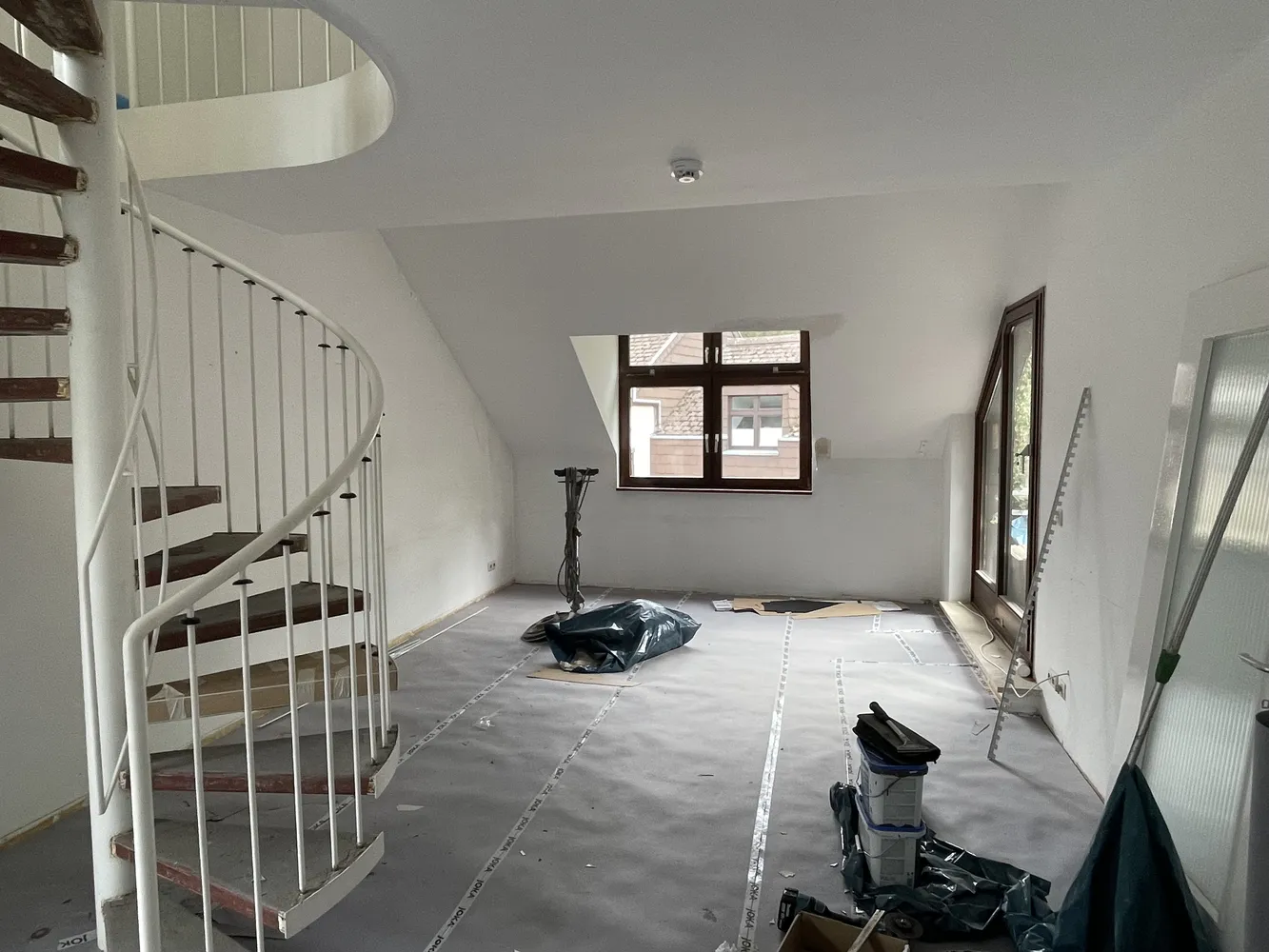 3 Zimmer Wohnung mit 106 m² in Berlin – Bild 2