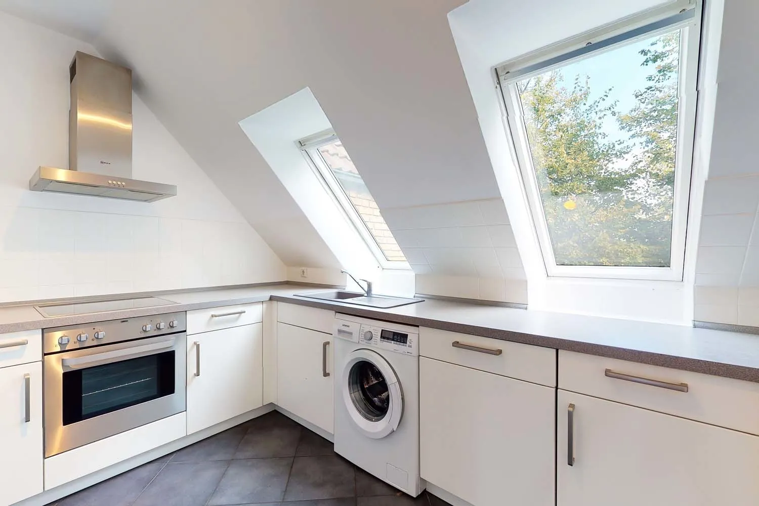 2 Zimmer Wohnung mit 85 m² in Düsseldorf – Bild 11
