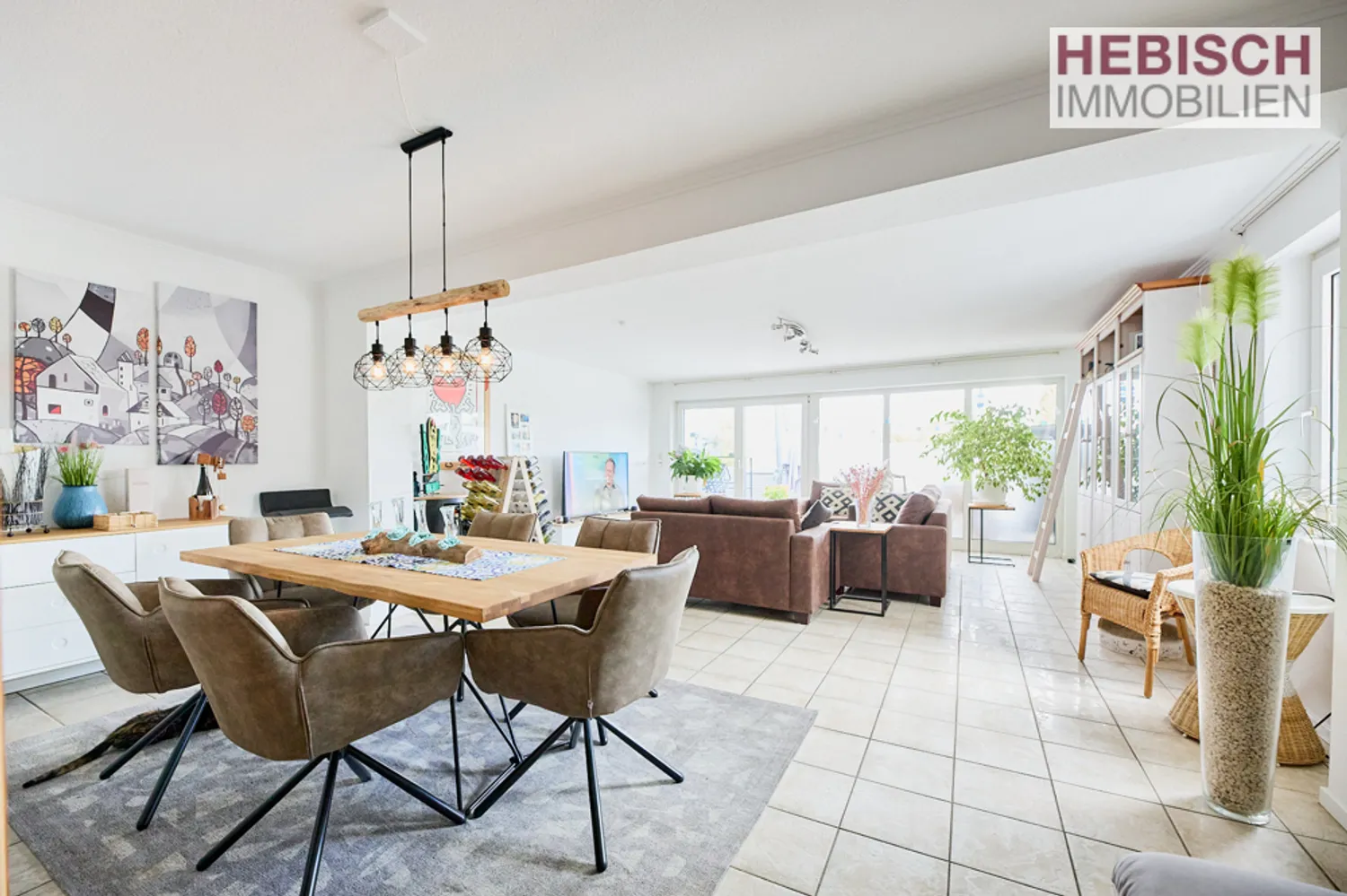 2 Zimmer Wohnung mit 98 m² in Krefeld – Bild 1