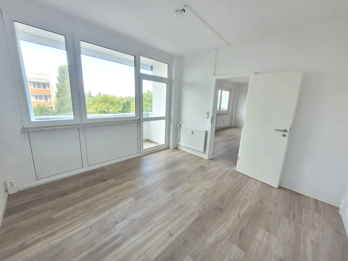 2 Zimmer Wohnung mit 48 m² in Halle (Saale) – Bild 1