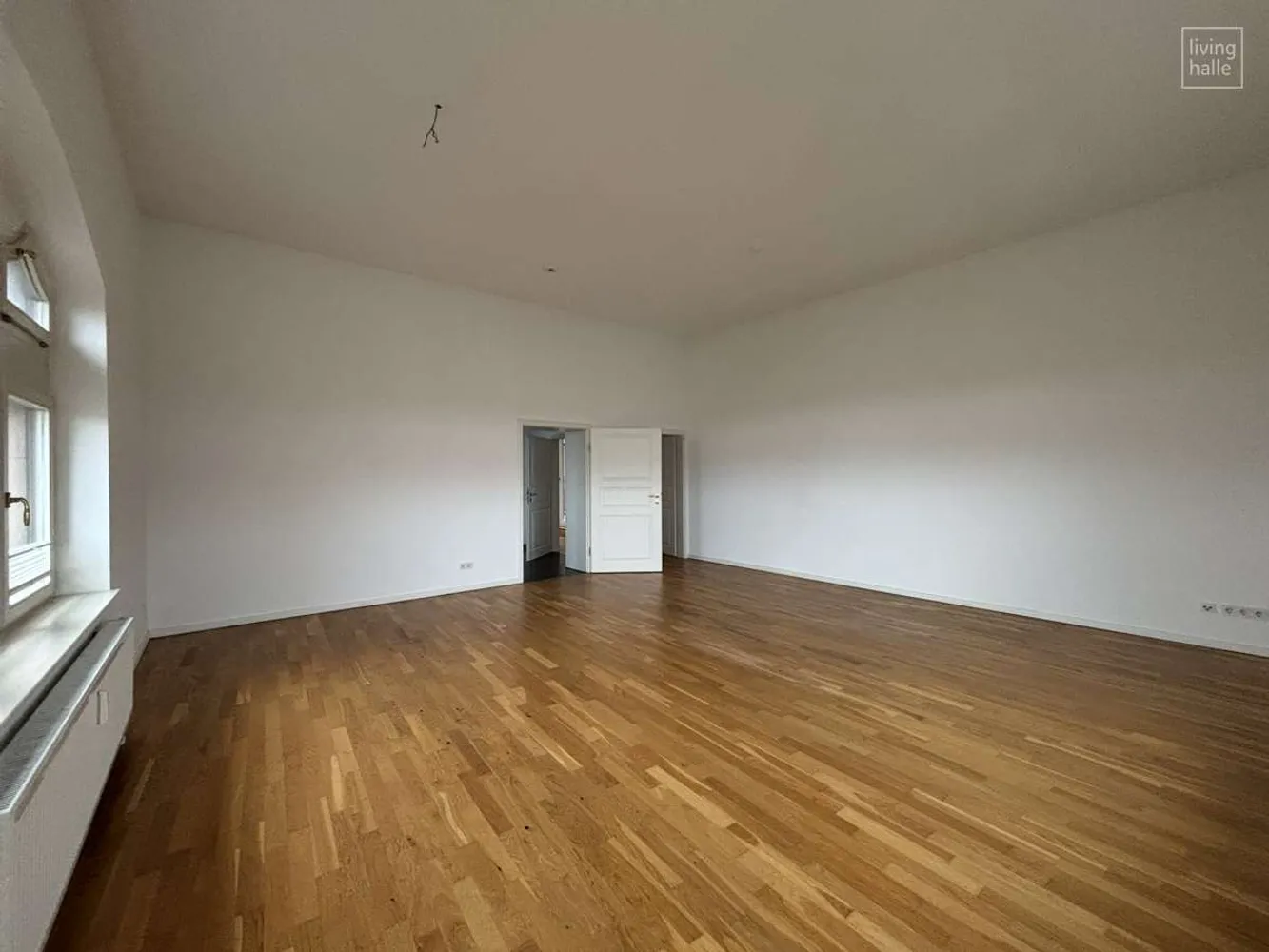 4 Zimmer Wohnung mit 133 m² in Halle (Saale) – Bild 1