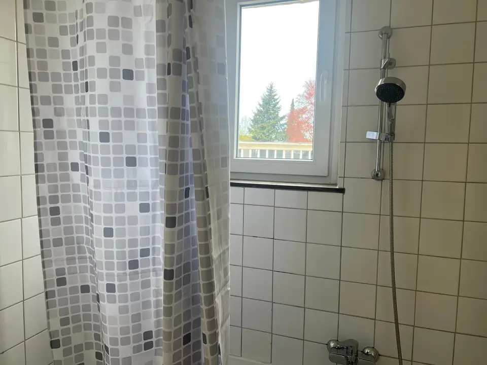 7 Zimmer Wohnung mit 12 m² in Bielefeld – Bild 10