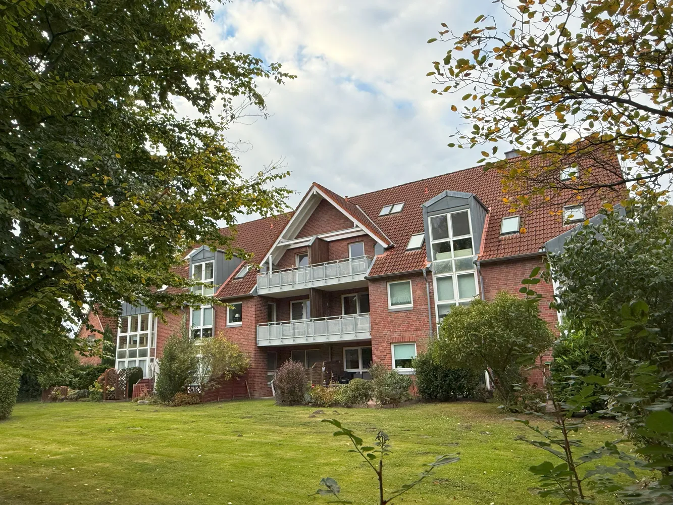 2 Zimmer Wohnung mit 65 m² in Ahrensburg – Bild 1