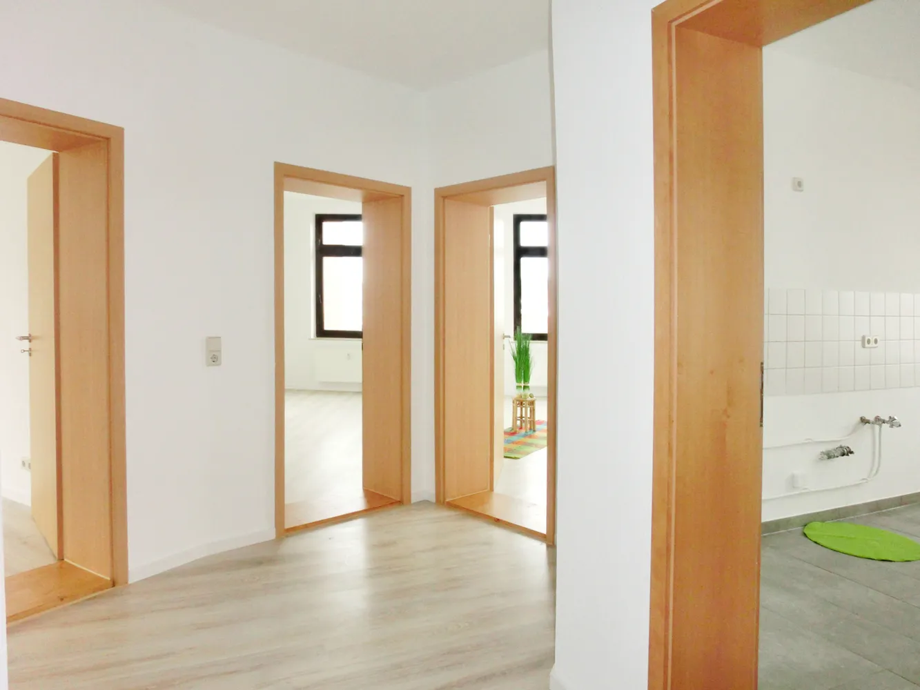 3 Zimmer Wohnung mit 83 m² in Halle (Saale) – Bild 2