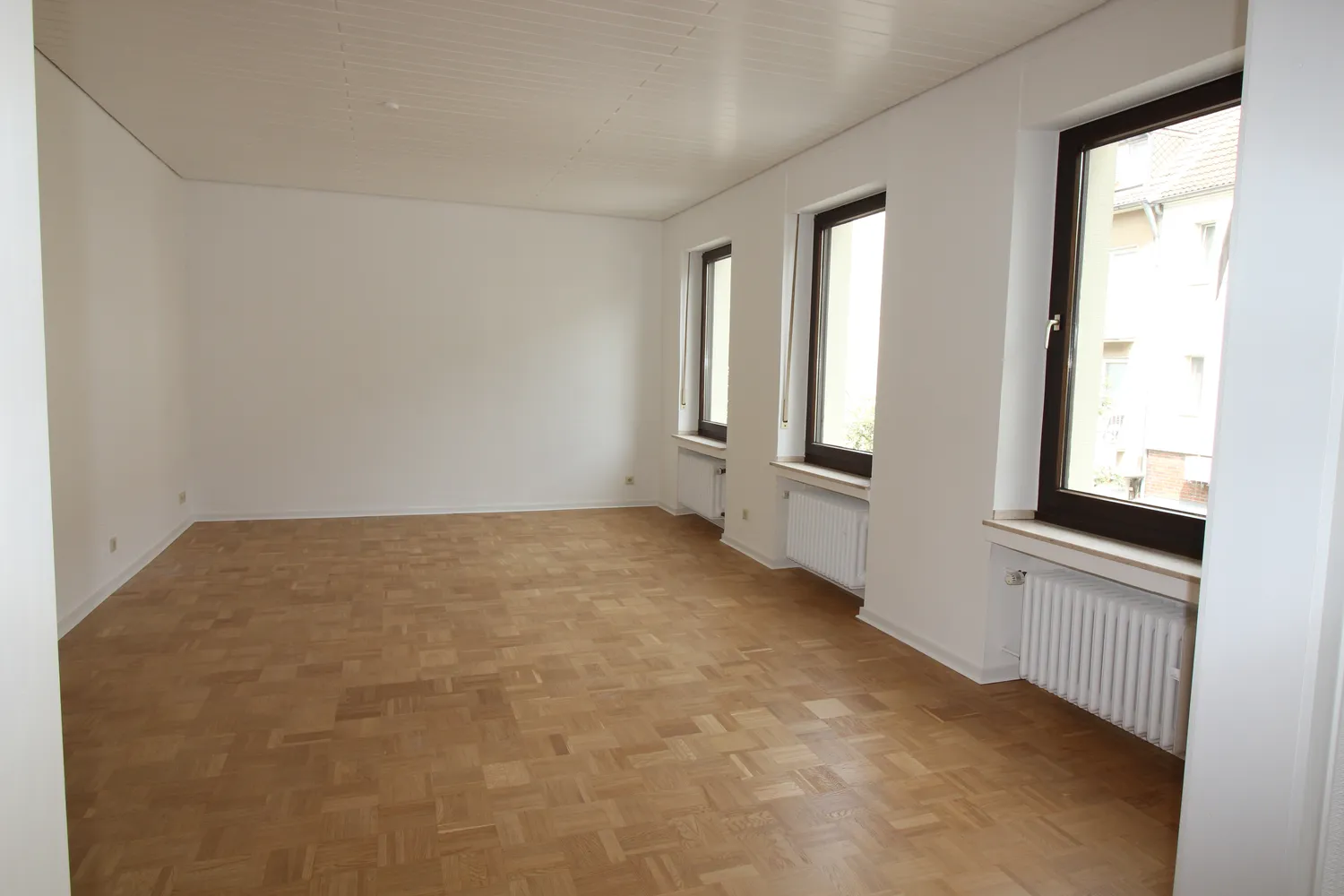 6 Zimmer Wohnung mit 160 m² in Düsseldorf – Bild 8