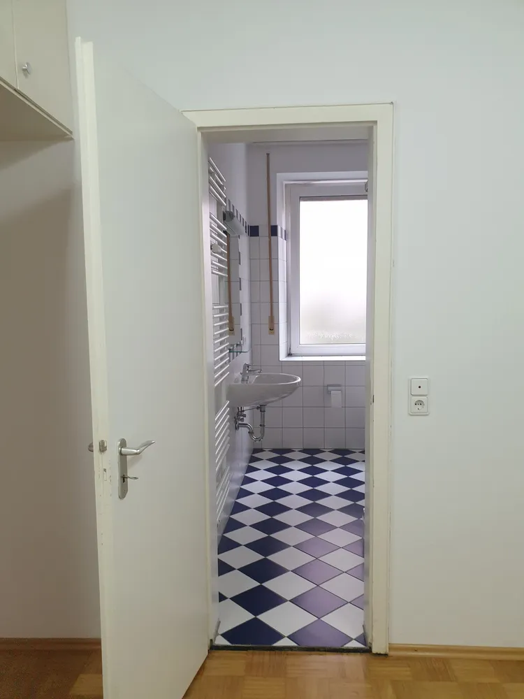 1 room apartment with 33 m² in Augsburg – Photo 4