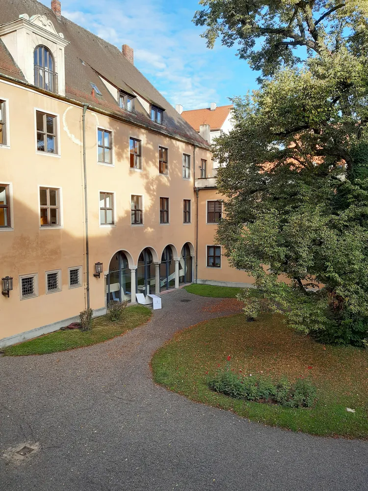 2 Zimmer Wohnung mit 73 m² in Augsburg – Bild 4