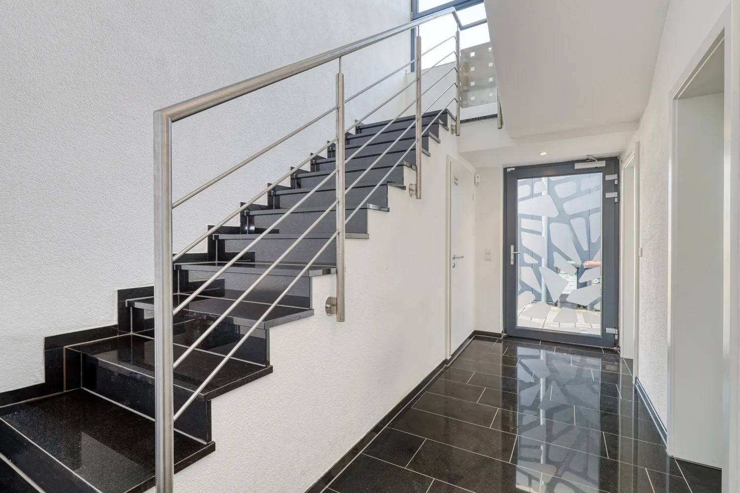 4 Zimmer Wohnung mit 165 m² in Karlsruhe – Bild 12