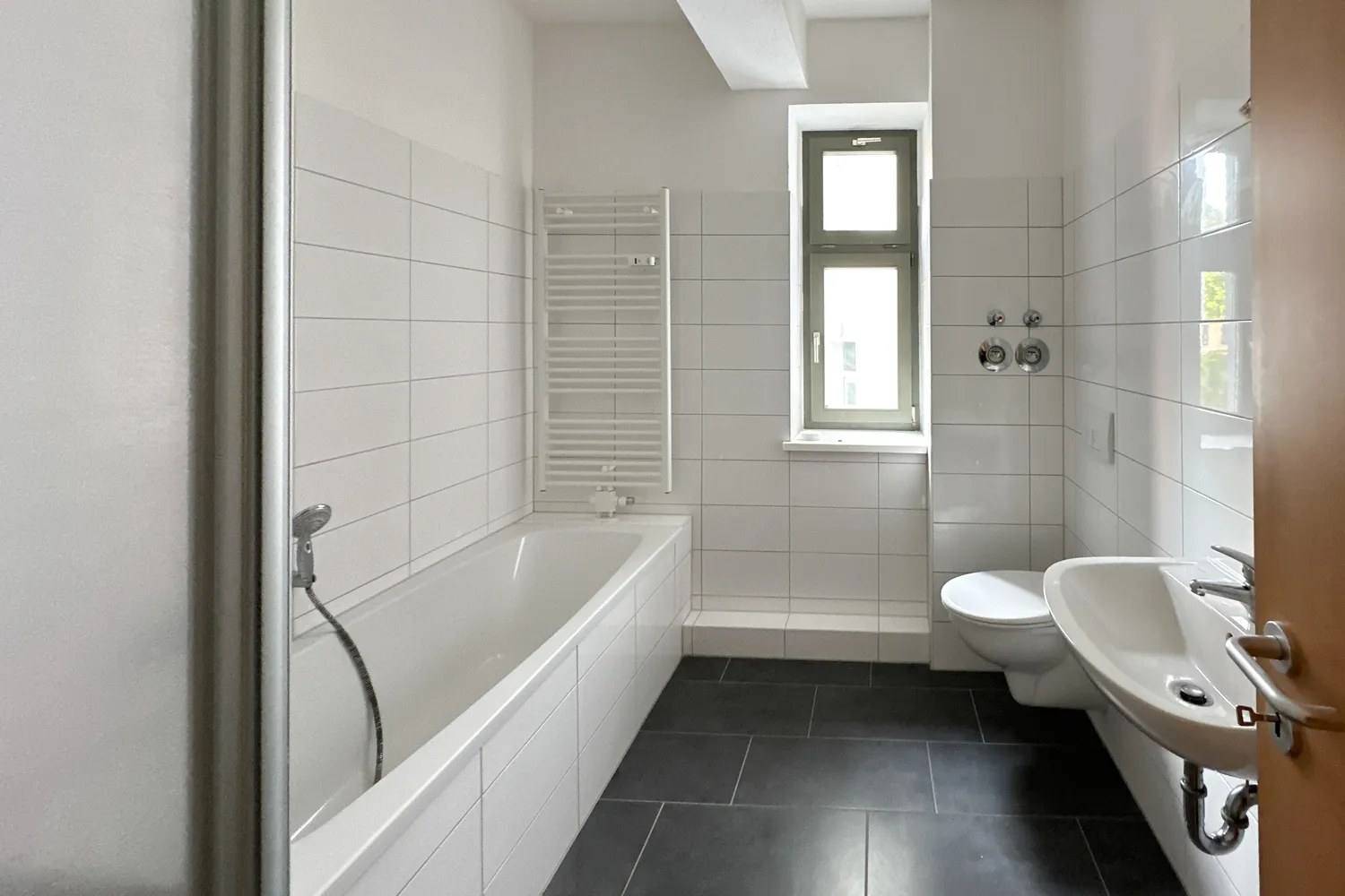 4 room apartment with 105 m² in Magdeburg – Photo 9