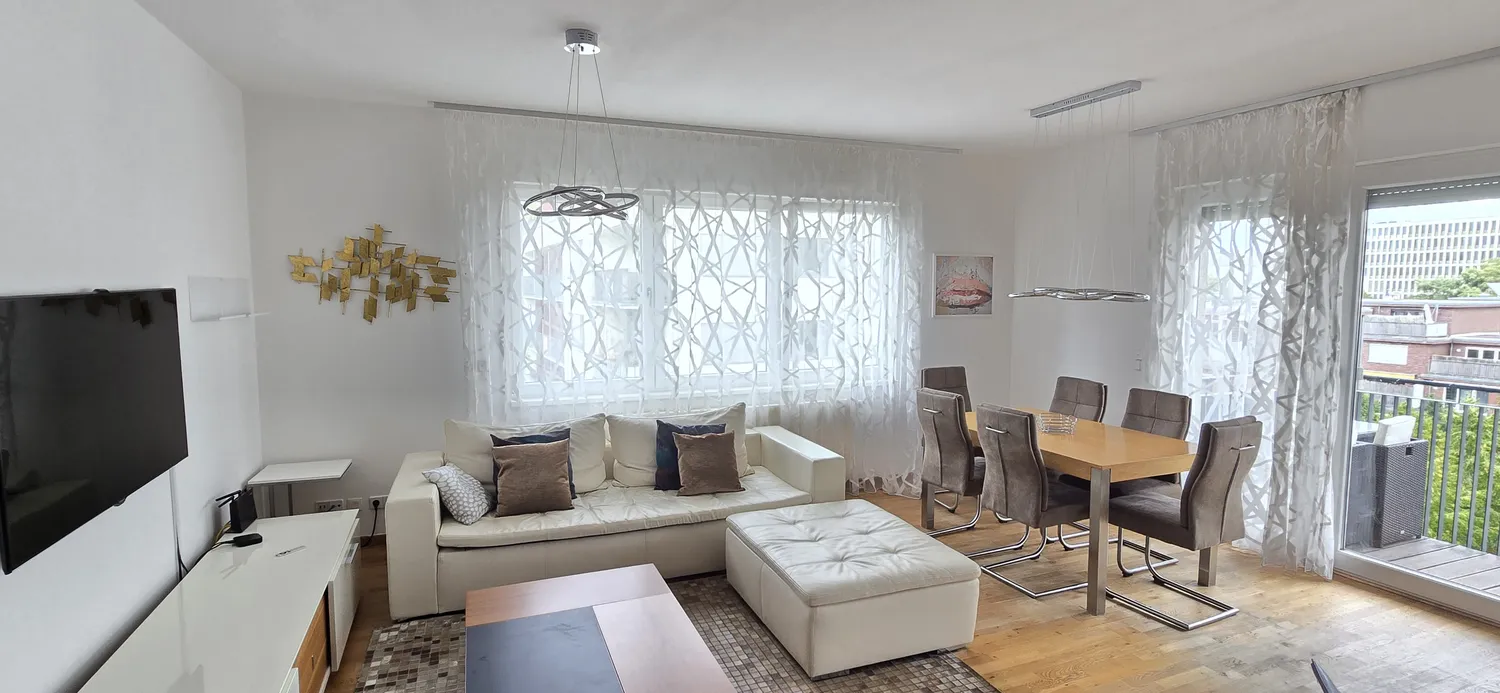 3 room apartment with 90 m² in Berlin – Photo 1