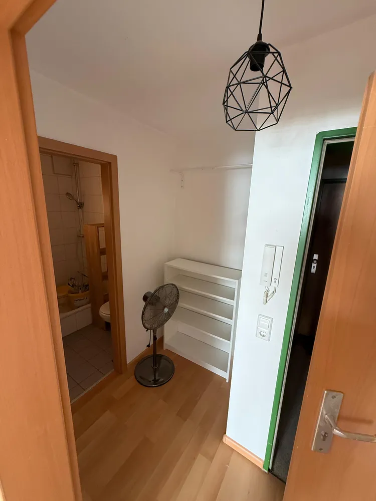 1 Zimmer Wohnung mit 34 m² in Freiburg im Breisgau – Bild 6