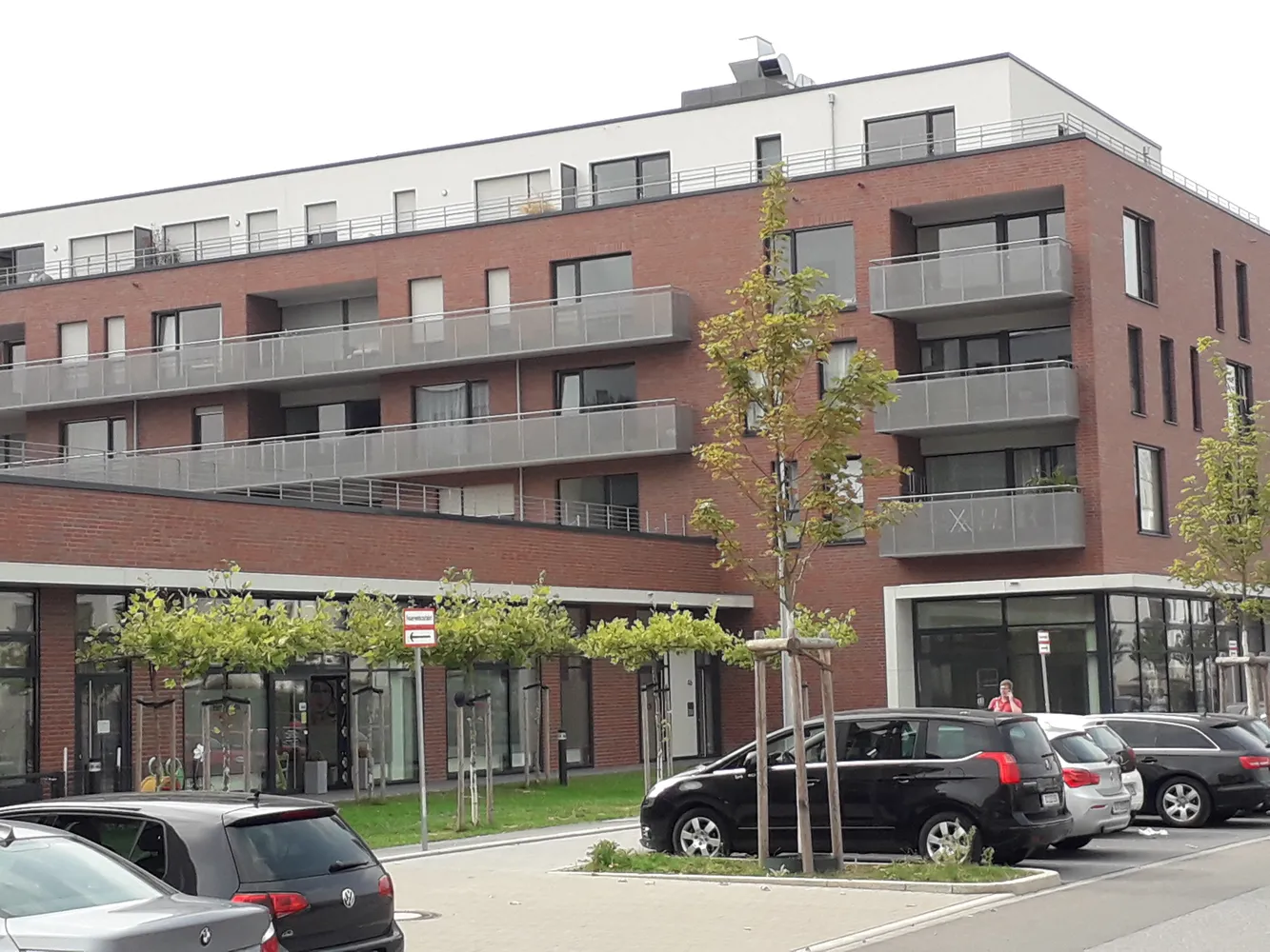 2 Zimmer Wohnung mit 100 m² in Düsseldorf – Bild 1